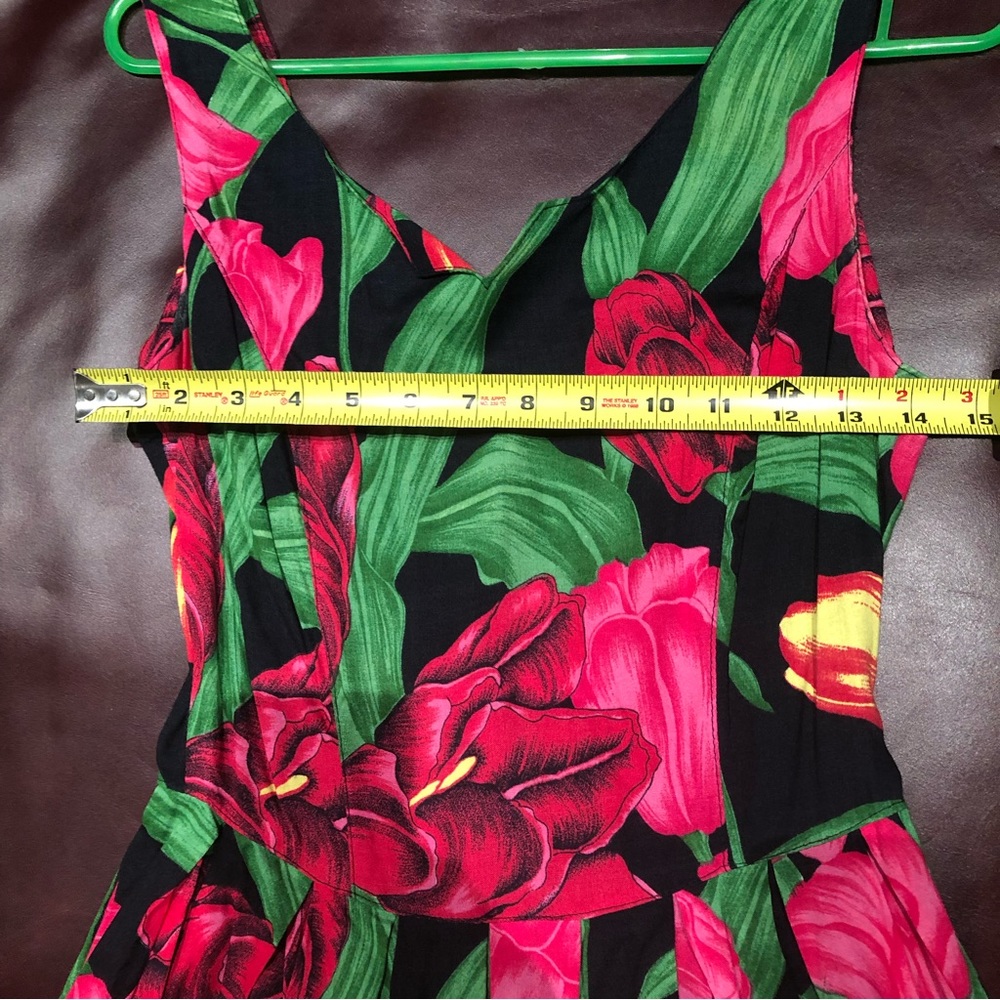 Tropical Tulips - Dress - Picture 8 of 9